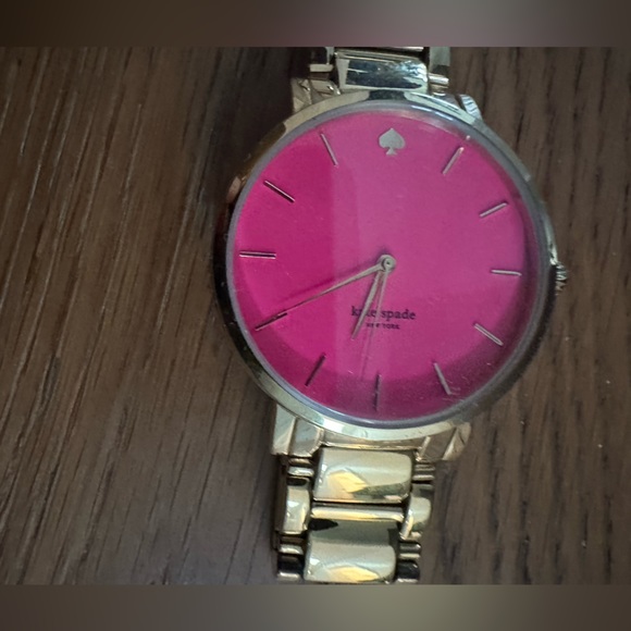 Kate Spade Women's Gramercy Gold-Tone Watch, needs new battery - Picture 2 of 2